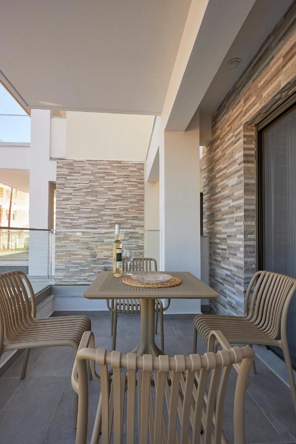 פראליה דיוניסיו Greystoneapartments מראה חיצוני תמונה